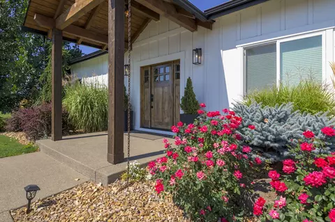 Other - 21390 View Ln, Bend, OR 97701 photo 1 of 28