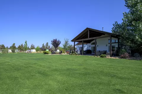 Exterior - 21390 View Ln, Bend, OR 97701 photo 14 of 14