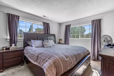 720 N 3rd St, Central Point, OR 97502 photo 19