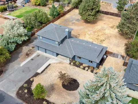 20888 SE West View Dr, Bend, OR 97702