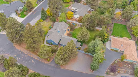 21050 SE Perrigan Dr, Bend, OR 97702 photo 43