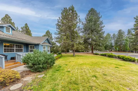 21050 SE Perrigan Dr, Bend, OR 97702 photo 32