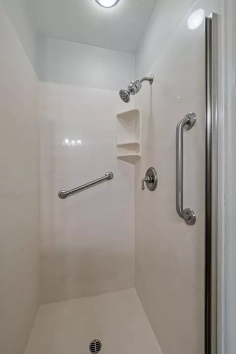 21050 SE Perrigan Dr, Bend, OR 97702 photo 19