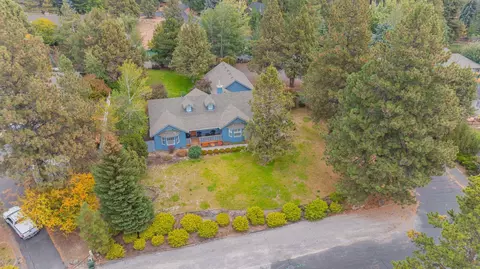 21050 SE Perrigan Dr, Bend, OR 97702 photo 42