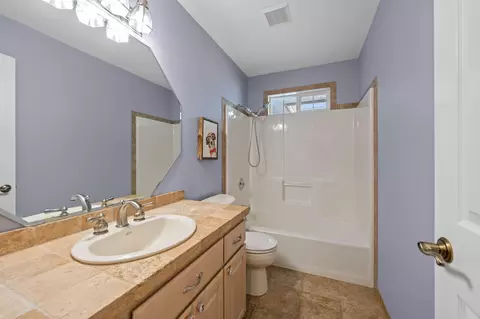 21050 SE Perrigan Dr, Bend, OR 97702 photo 22