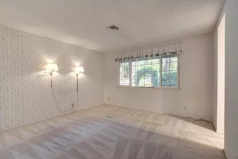 640 Eric Loop, Grants Pass, OR 97526 photo 7