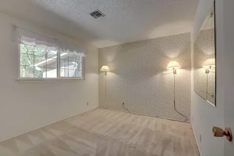 640 Eric Loop, Grants Pass, OR 97526 photo 10