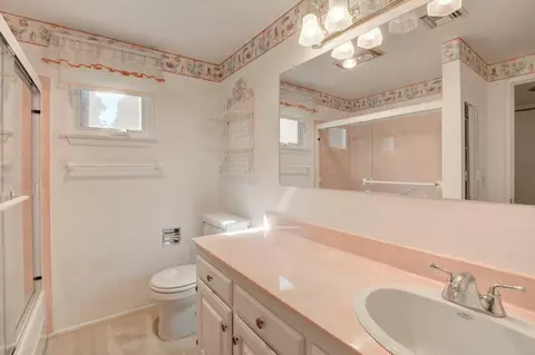 640 Eric Loop, Grants Pass, OR 97526 photo 12