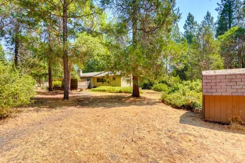 640 Eric Loop, Grants Pass, OR 97526 photo 20
