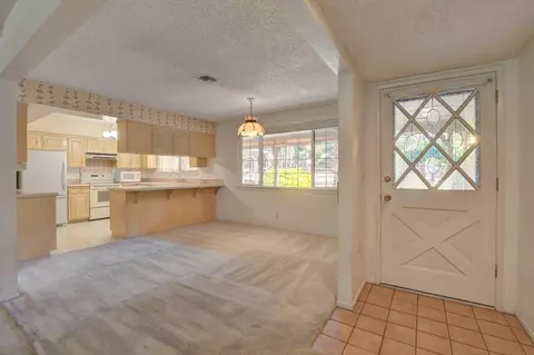 640 Eric Loop, Grants Pass, OR 97526 photo 4