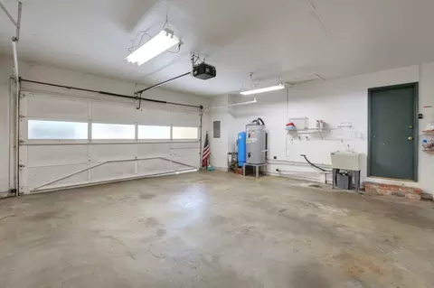 640 Eric Loop, Grants Pass, OR 97526 photo 14