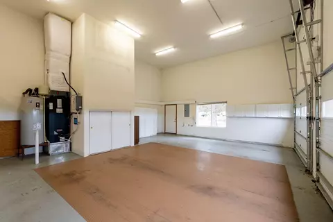 60895 Jennings Rd, Bend, OR 97702 photo 17