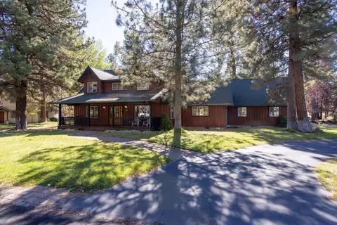 Exterior - 397 E Tyee Dr, Sisters, OR 97759 photo 3 of 14