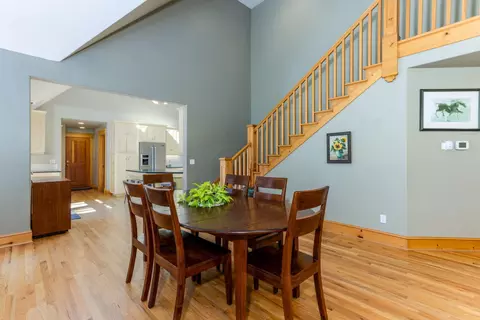 Dining - 397 E Tyee Dr, Sisters, OR 97759 photo 2 of 2