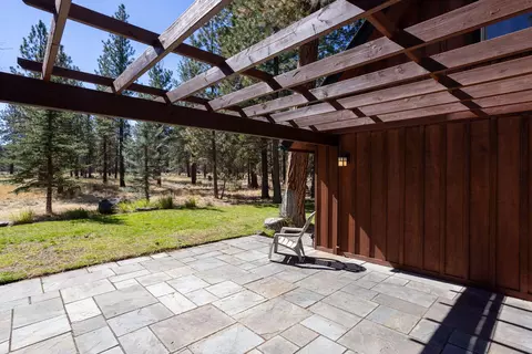Exterior - 397 E Tyee Dr, Sisters, OR 97759 photo 6 of 14