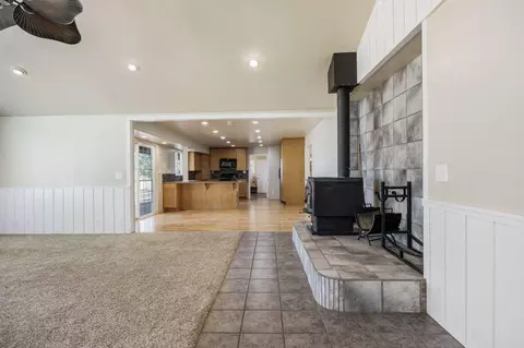 220 Greenleaf Dr, Eagle Point, OR 97524 photo 9