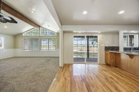 220 Greenleaf Dr, Eagle Point, OR 97524 photo 8