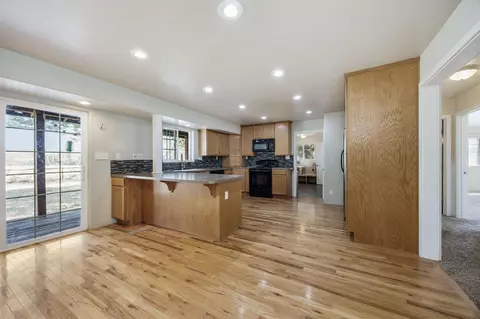 220 Greenleaf Dr, Eagle Point, OR 97524 photo 10