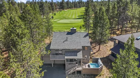 57766 Umpqua Ln #8, Sunriver, OR 97707