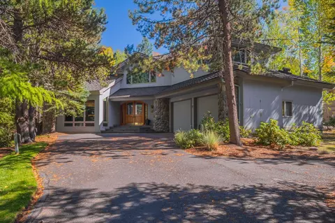 57650 Tan Oak Ln #7, Sunriver, OR 97707