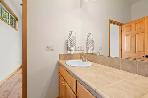 180 NW Phils Loop, Bend, OR 97703 photo 23
