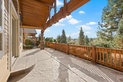 180 NW Phils Loop, Bend, OR 97703 photo 33