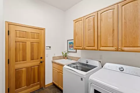 180 NW Phils Loop, Bend, OR 97703 photo 26