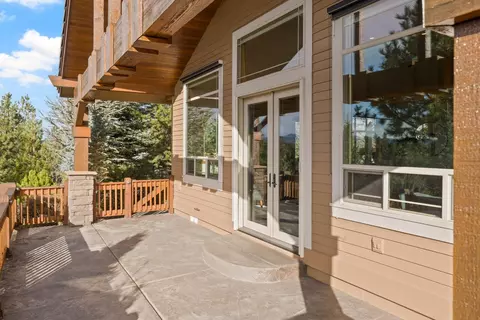 180 NW Phils Loop, Bend, OR 97703 photo 29
