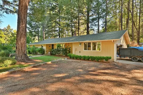 145 Jonathan Ct, Cave Junction, OR 97523 photo 3