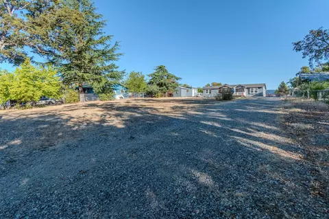 187 E Gregory Rd, Central Point, OR 97502 photo 29