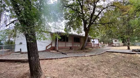 1740 Summit Loop, Grants Pass, OR 97527 photo 36