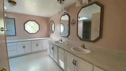 1740 Summit Loop, Grants Pass, OR 97527 photo 12