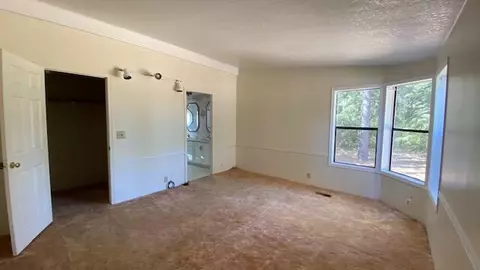 1740 Summit Loop, Grants Pass, OR 97527 photo 11
