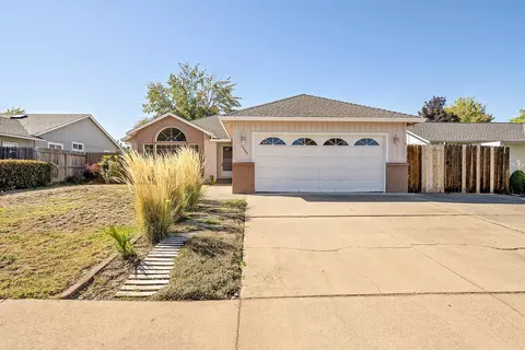 1752 Louise Ave, Medford, OR 97501
