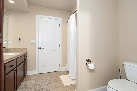 149 Skyhawk Dr, Eagle Point, OR 97524 photo 19