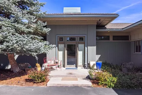 Exterior - 10109 Cinnamon Teal Dr, Klamath Falls, OR 97601 photo 4 of 28