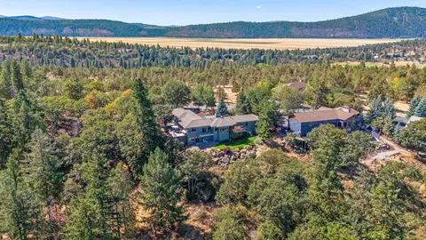 View/Area - 10109 Cinnamon Teal Dr, Klamath Falls, OR 97601 photo 11 of 16