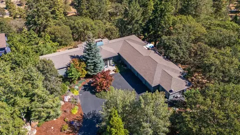 View/Area - 10109 Cinnamon Teal Dr, Klamath Falls, OR 97601 photo 15 of 16