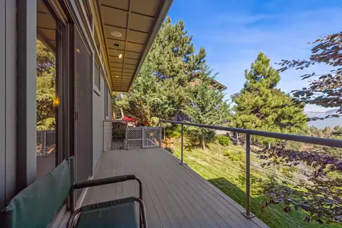 Exterior - 10109 Cinnamon Teal Dr, Klamath Falls, OR 97601 photo 24 of 28
