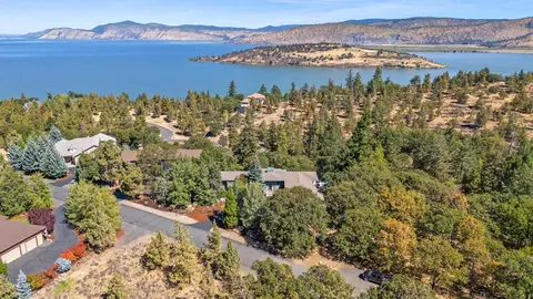 View/Area - 10109 Cinnamon Teal Dr, Klamath Falls, OR 97601 photo 1 of 16