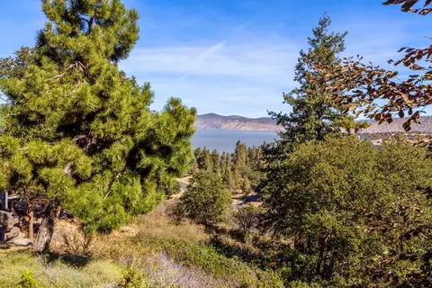 View/Area - 10109 Cinnamon Teal Dr, Klamath Falls, OR 97601 photo 4 of 16