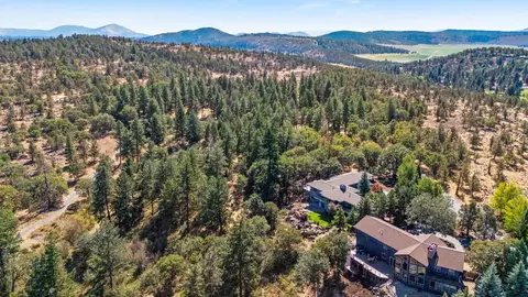 View/Area - 10109 Cinnamon Teal Dr, Klamath Falls, OR 97601 photo 12 of 16