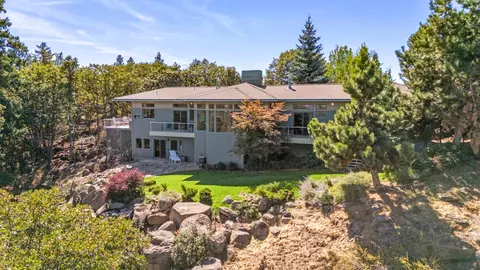 Exterior - 10109 Cinnamon Teal Dr, Klamath Falls, OR 97601 photo 15 of 28