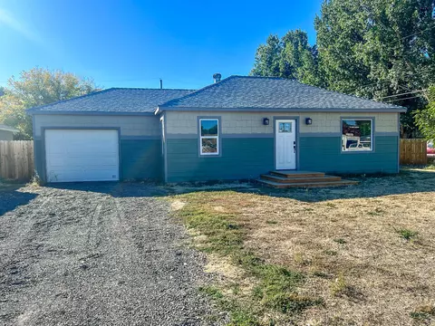 601 SE Fairview St, Prineville, OR 97754
