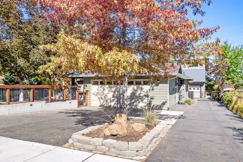 436 SW Blakely Ct, Bend, OR 97702