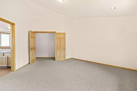 Bedroom - 16696 Oakridge Pl, La Pine, OR 97739 photo 8 of 8