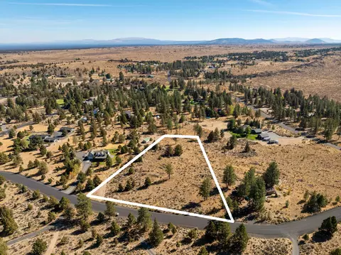 59996 Edmonton Dr, Bend, OR 97702 photo 5