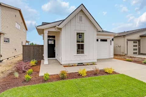 61103 NE Cobalt St, Bend, OR 97701