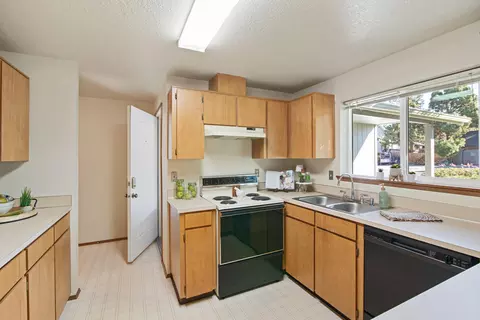 2995 NE Rock Chuck Dr, Bend, OR 97701 photo 16