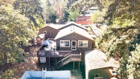 133 Winnie Walker Ln, Glendale, OR 97442